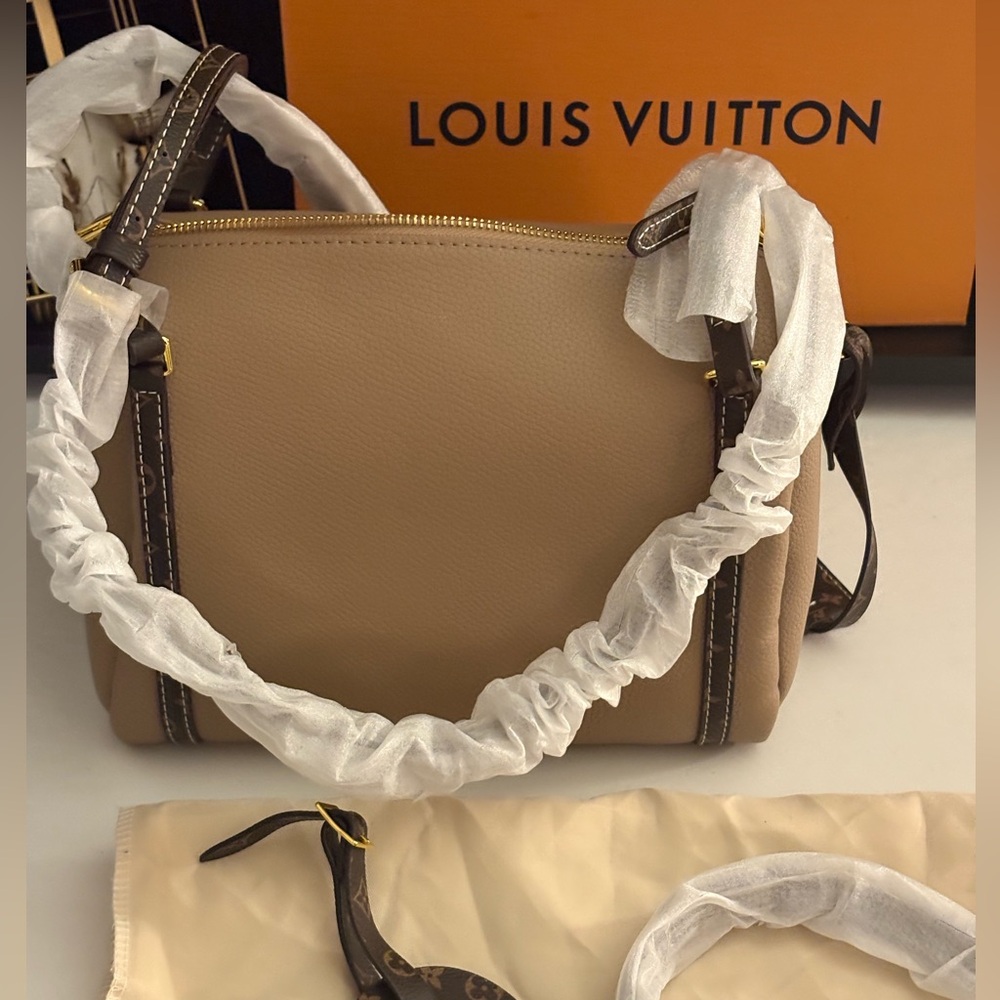 New! Speedy style bag.
